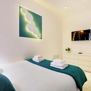Cmg Marais/ Republique F Appartement